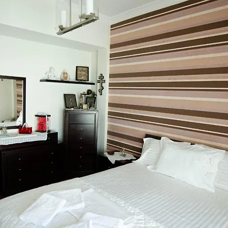 Park Apartment *